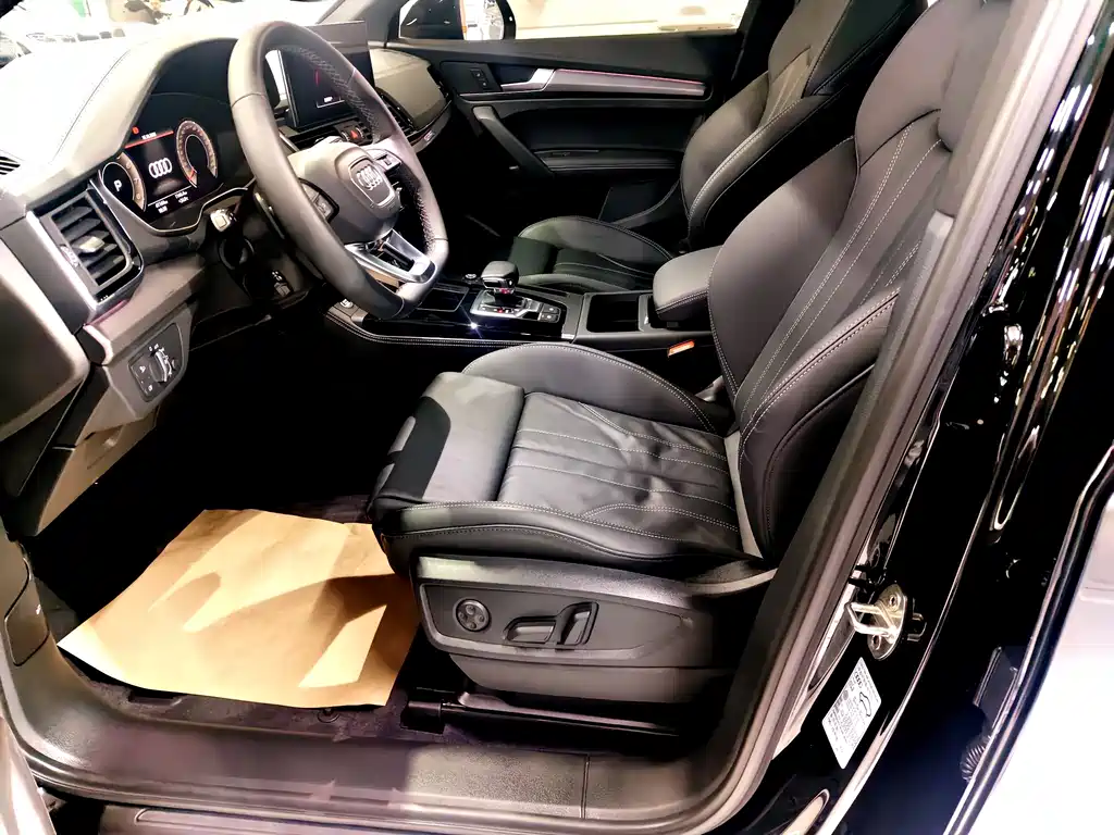 Audi Q5L — миниатюра 5