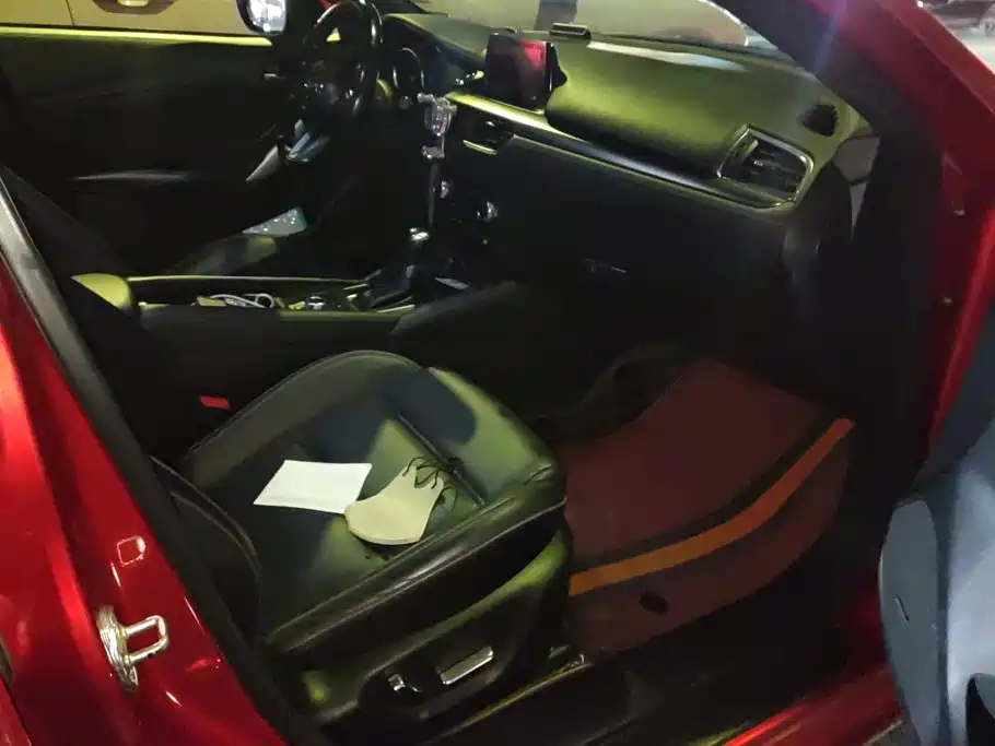Mazda Atenza — миниатюра 8