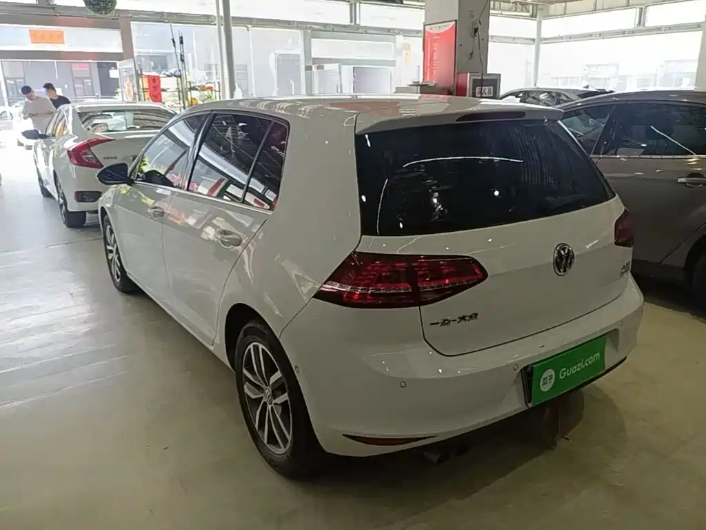 Volkswagen Golf — миниатюра 5