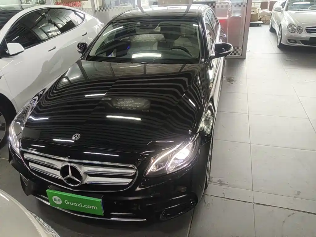 Mercedes-Benz E-Class — миниатюра 3