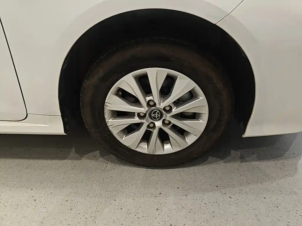 Toyota Corolla — миниатюра 12