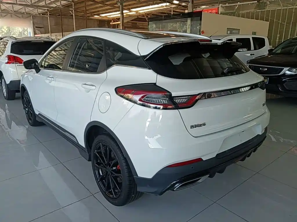 Geely Emgrand S — миниатюра 5
