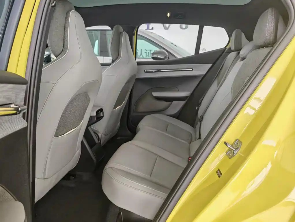 Volvo EX30 — миниатюра 11