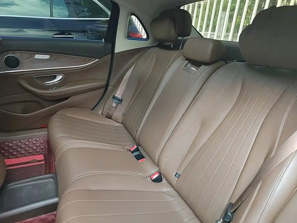 Mercedes-Benz E-Class — миниатюра 22