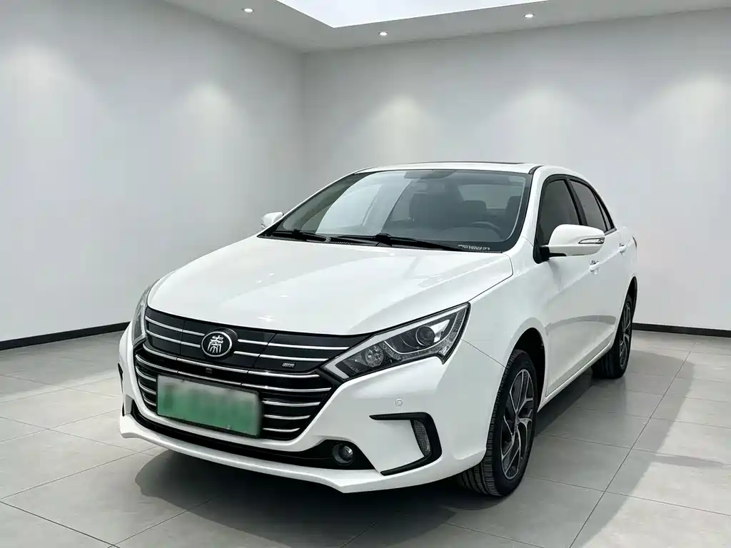 BYD Qin NEV