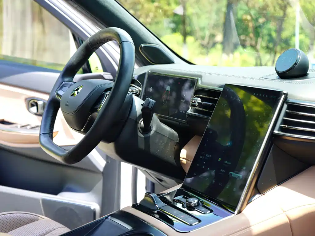 NIO ES8 — миниатюра 16