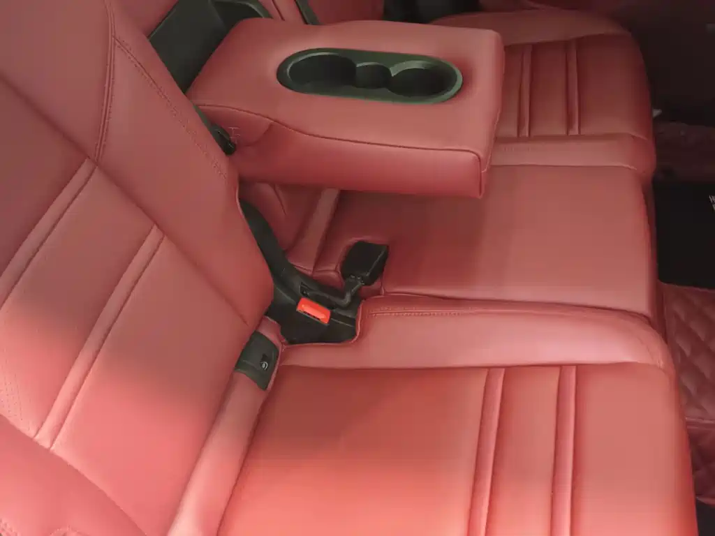Porsche Cayenne — миниатюра 5
