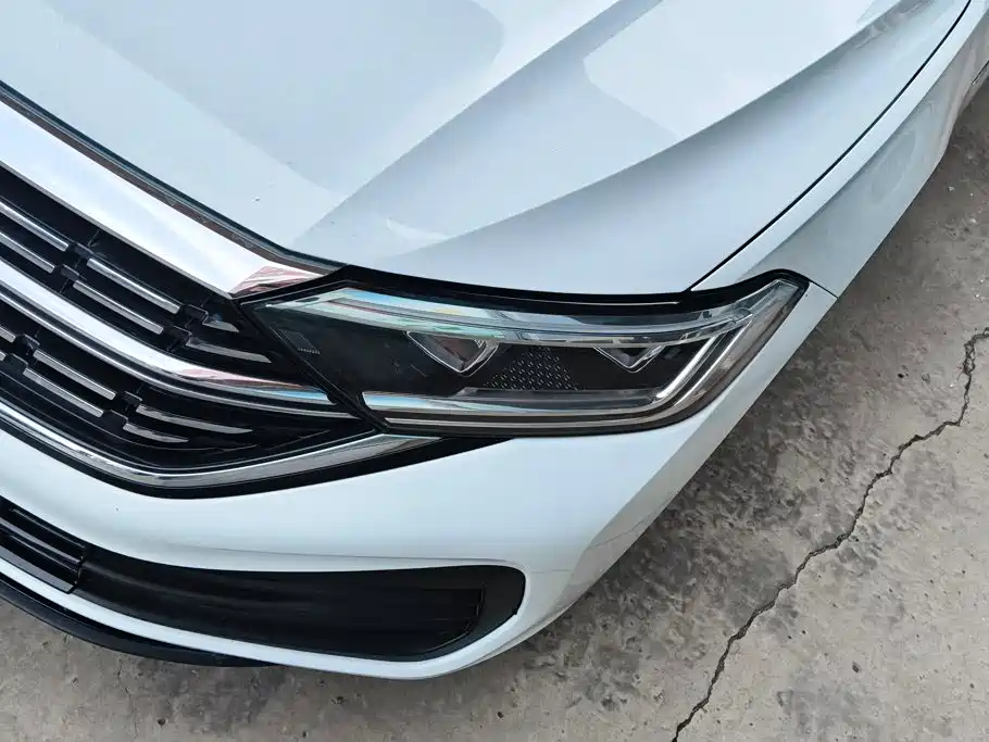 Volkswagen Sagitar — миниатюра 5