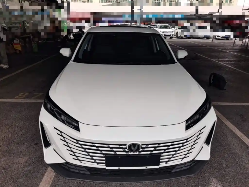 Changan Eado — миниатюра 3