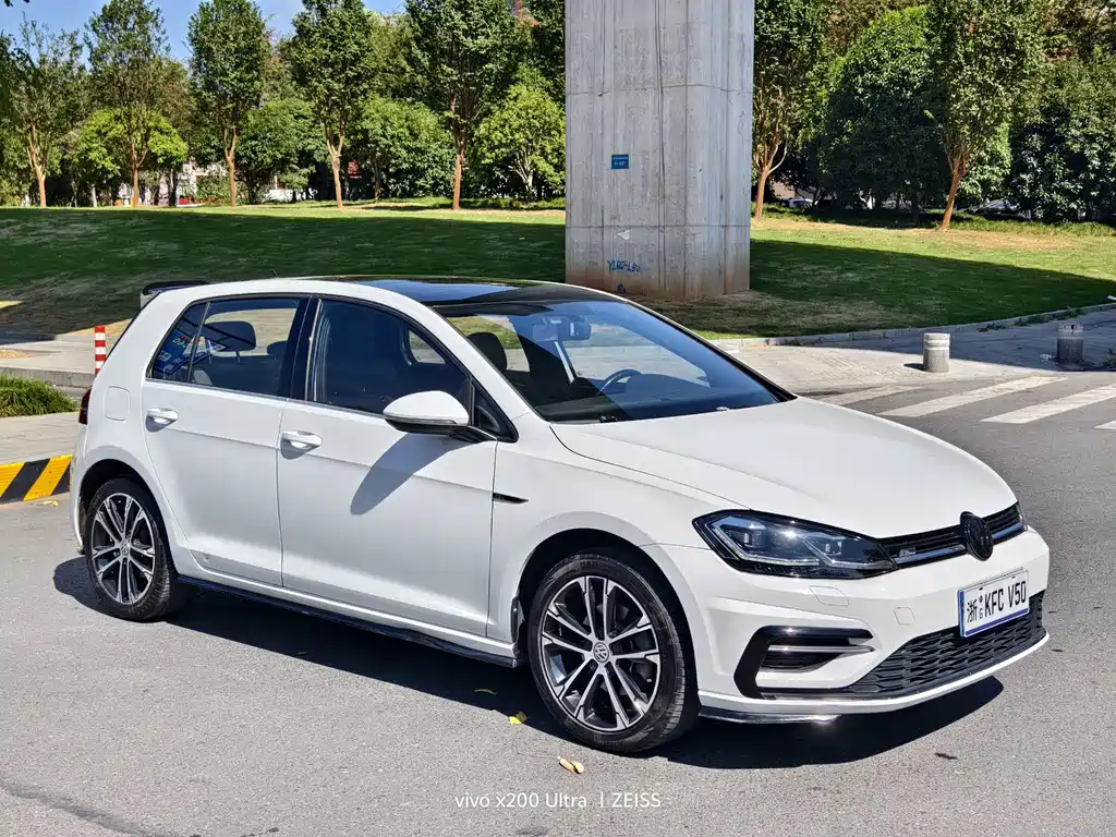 Volkswagen Golf — миниатюра 3