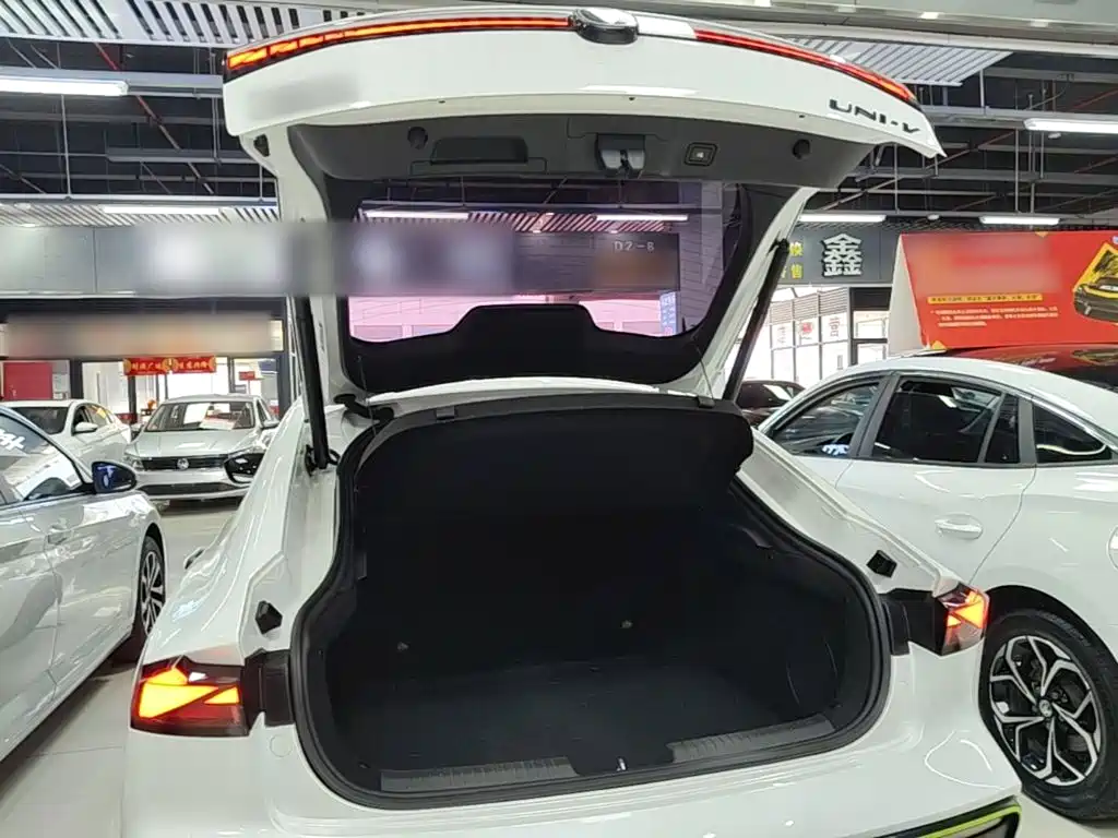 Changan UNI-V — миниатюра 19