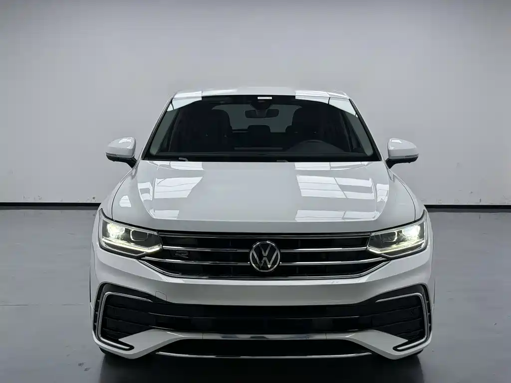 Volkswagen Tiguan L — миниатюра 2