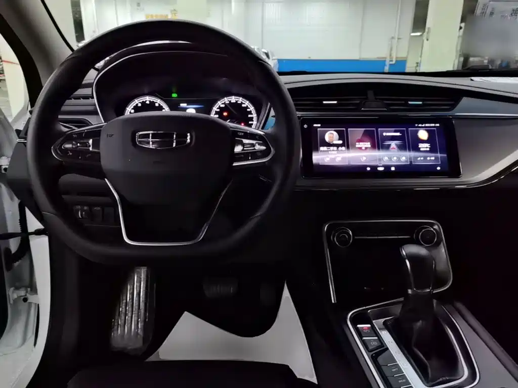 Geely Binrui — миниатюра 10