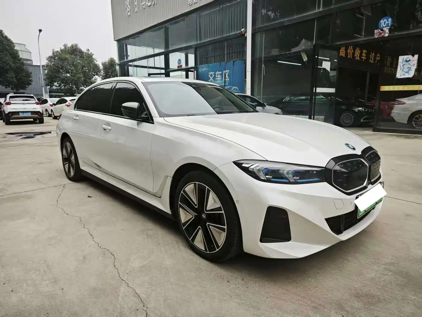 BMW i3