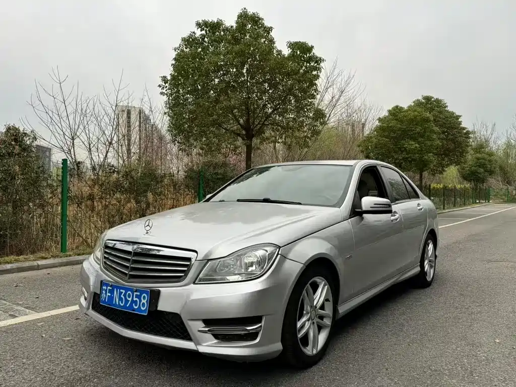 Mercedes-Benz C-Class C 2013 C 180 Grand Edition