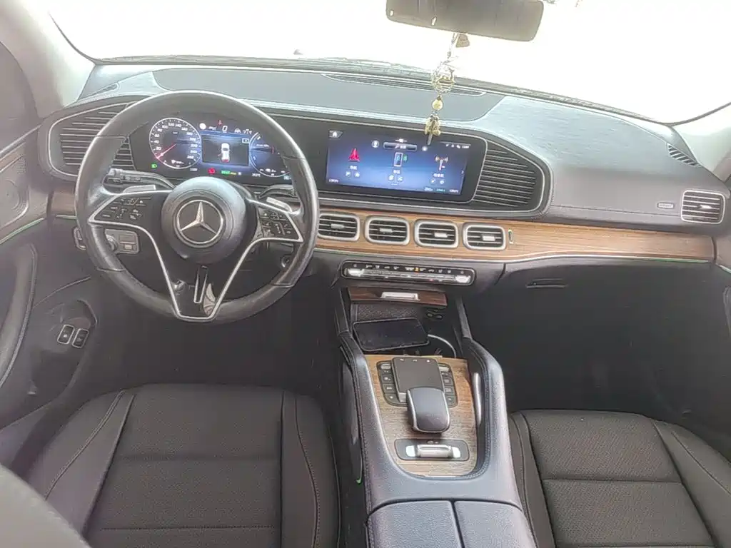 Mercedes-Benz GLE New Energy — миниатюра 10