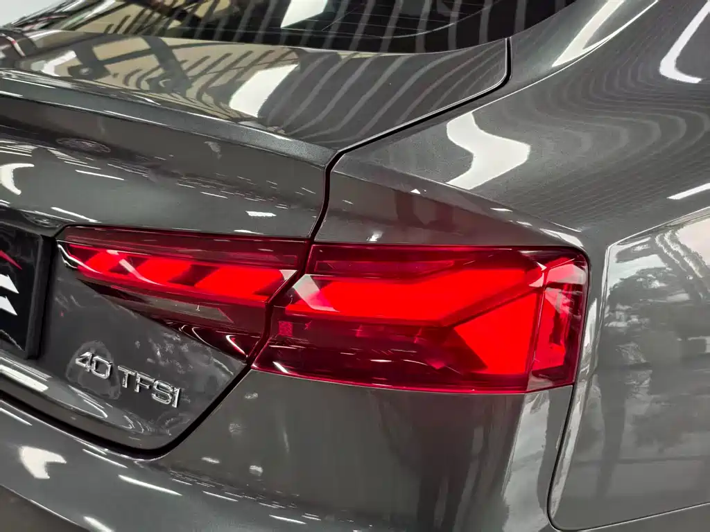 Audi A5 (Import) — миниатюра 8