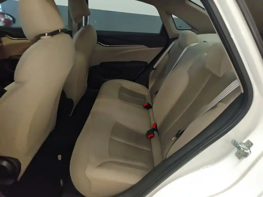 Buick Excelle — миниатюра 17