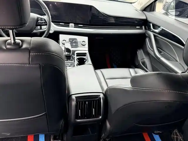 Bestune B70 — миниатюра 8