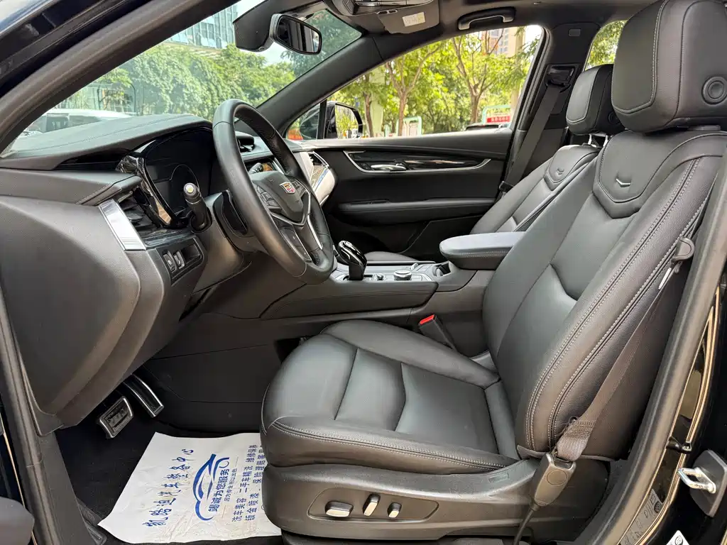 Cadillac XT5 — миниатюра 7