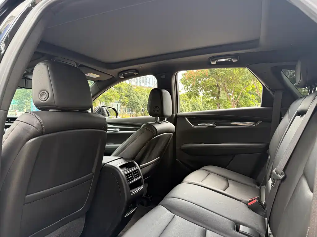 Cadillac XT5 — миниатюра 14