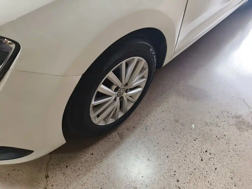 Volkswagen Santana — миниатюра 23