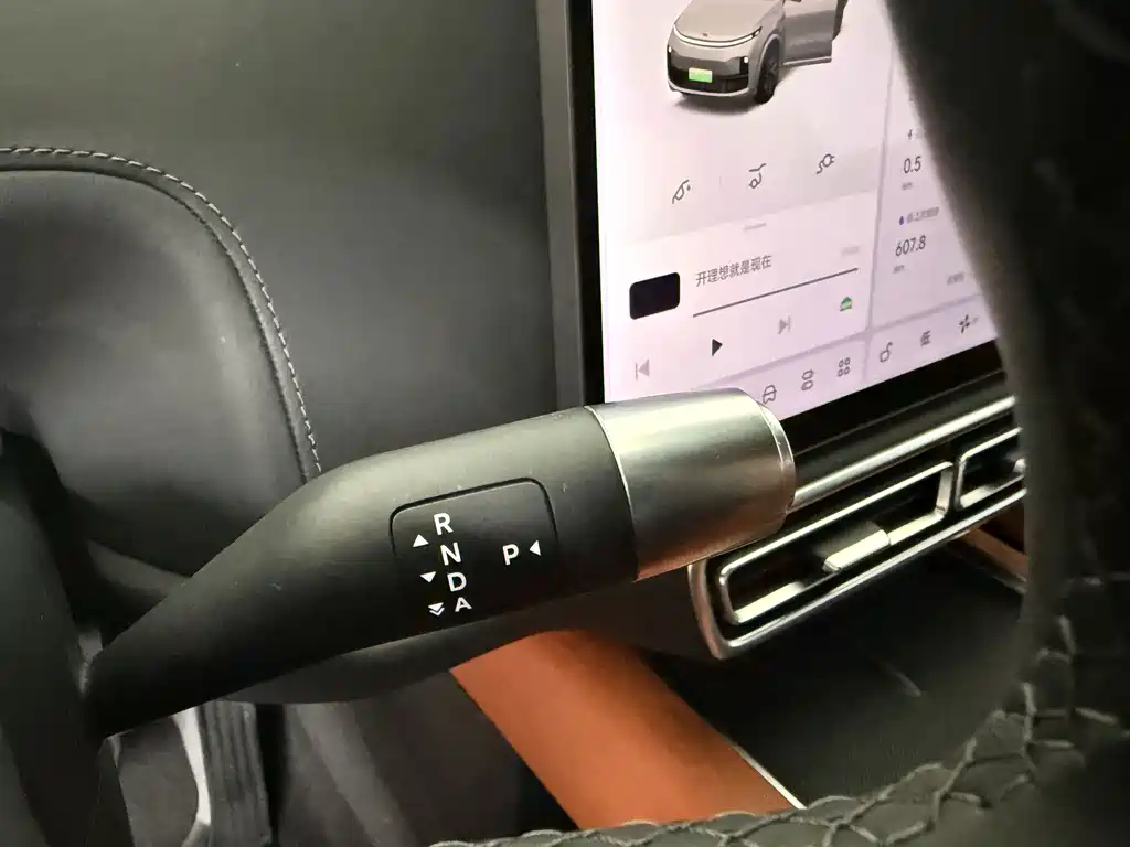 Li Auto Li L8 — миниатюра 8