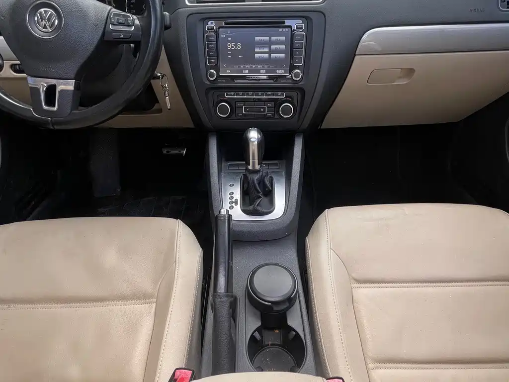 Volkswagen Sagitar — миниатюра 13
