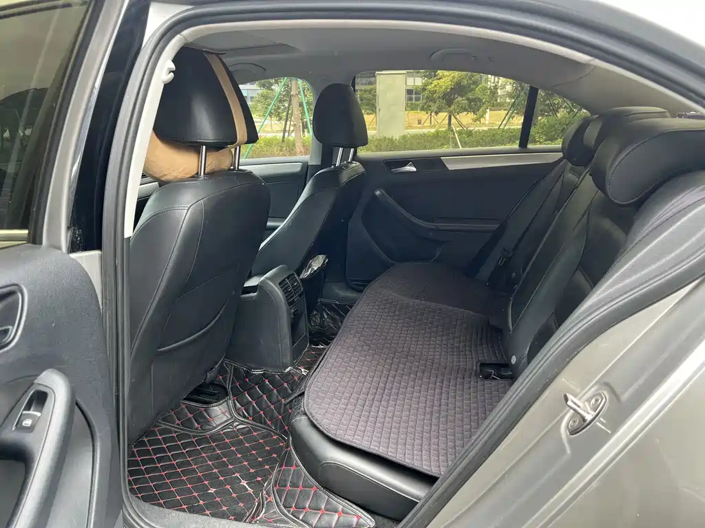 Volkswagen Sagitar — миниатюра 12