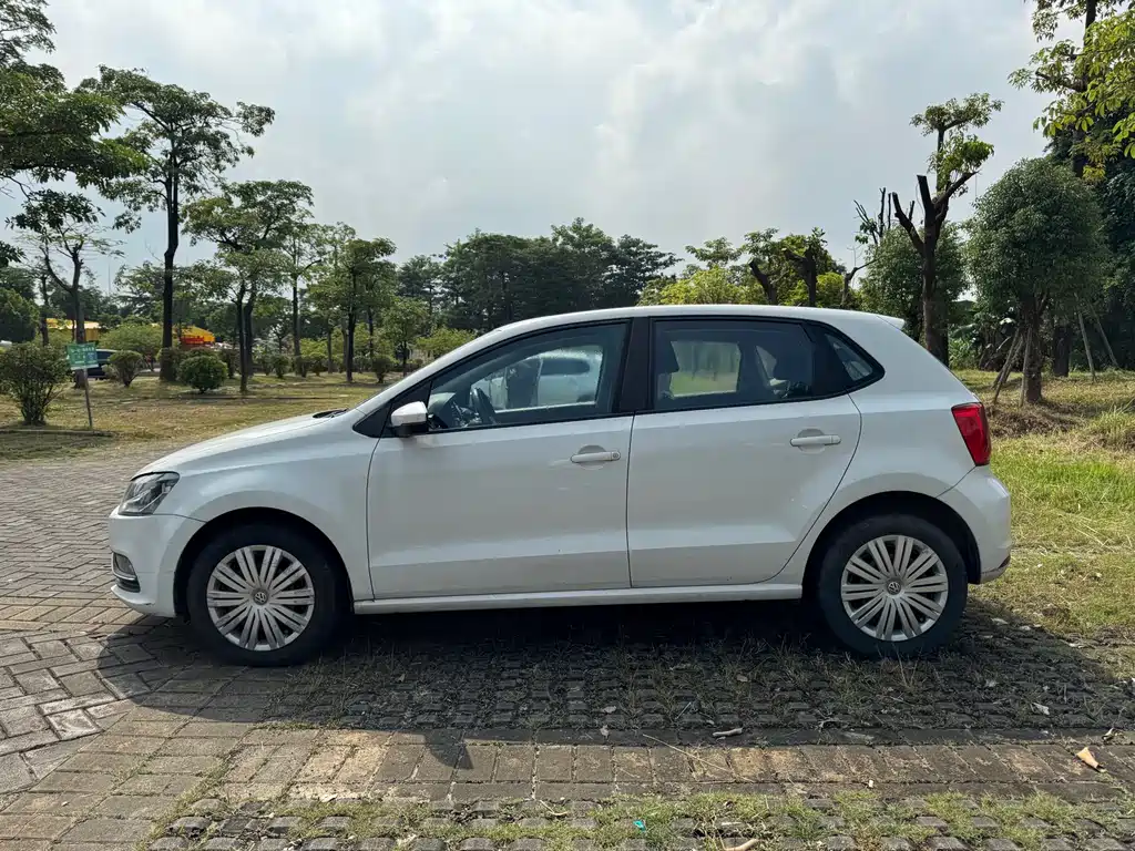 Volkswagen Polo — миниатюра 4