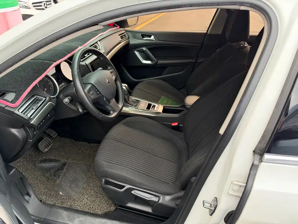 Peugeot 408 — миниатюра 15
