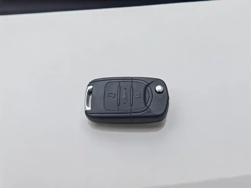 Wuling MINIEV — миниатюра 19