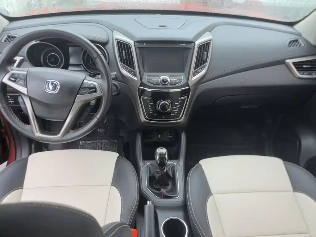 Changan CS35 — миниатюра 10