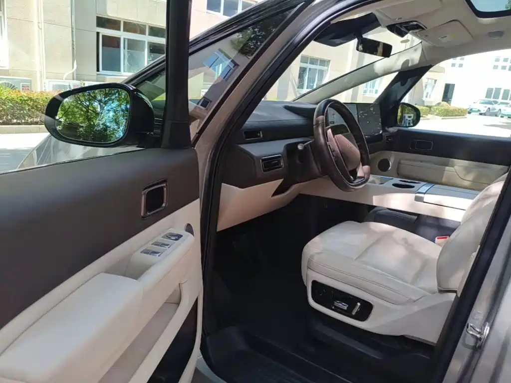 Li Auto Li MEGA — миниатюра 16