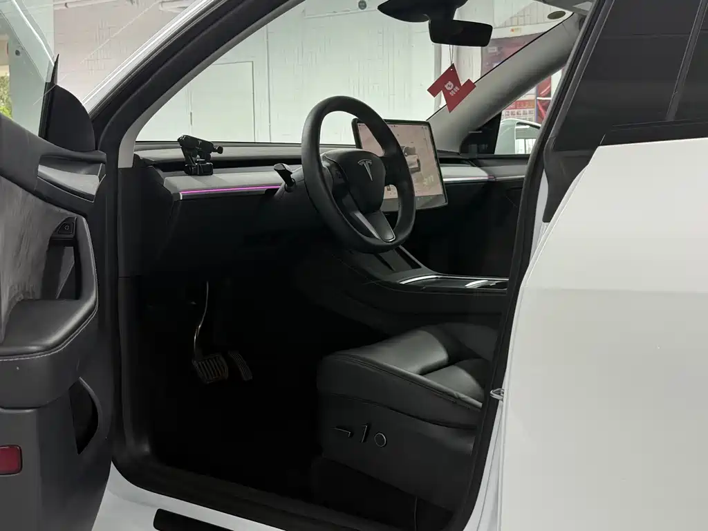 Tesla Model Y — фотографии объявления, Фото 8