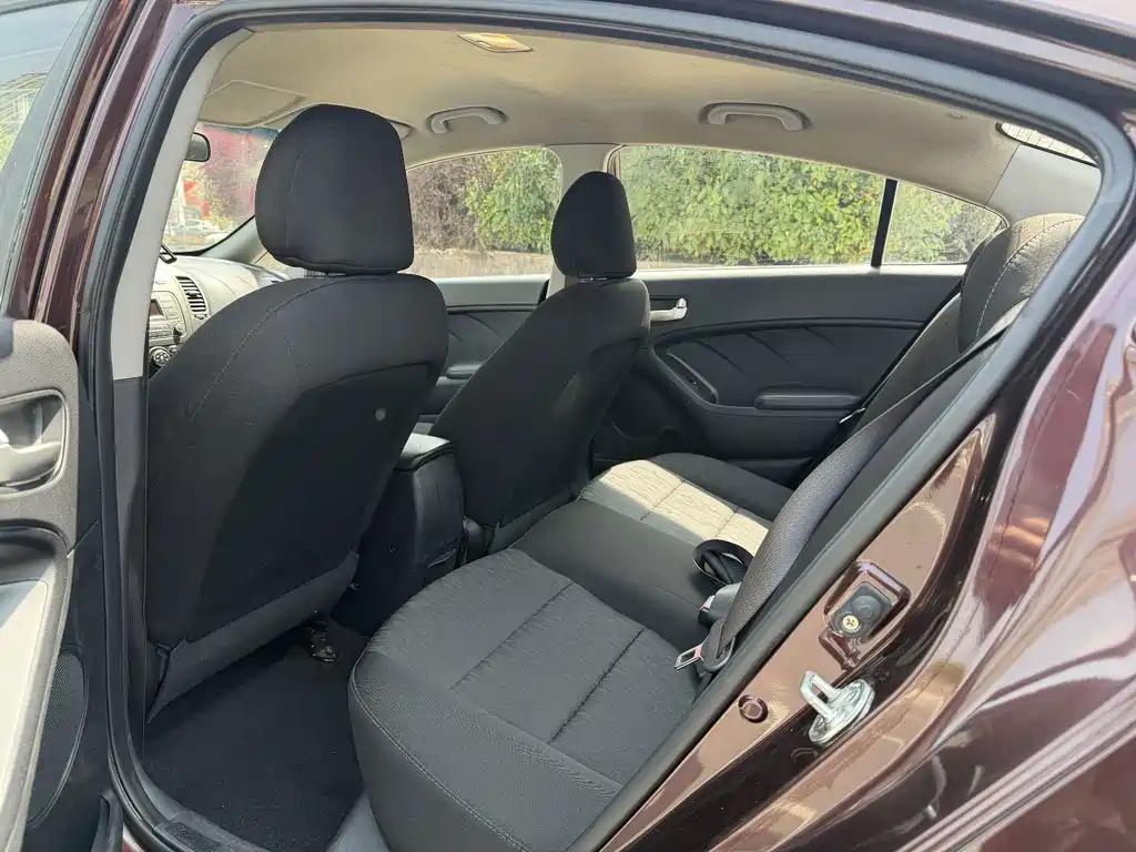 Kia K3 — миниатюра 10