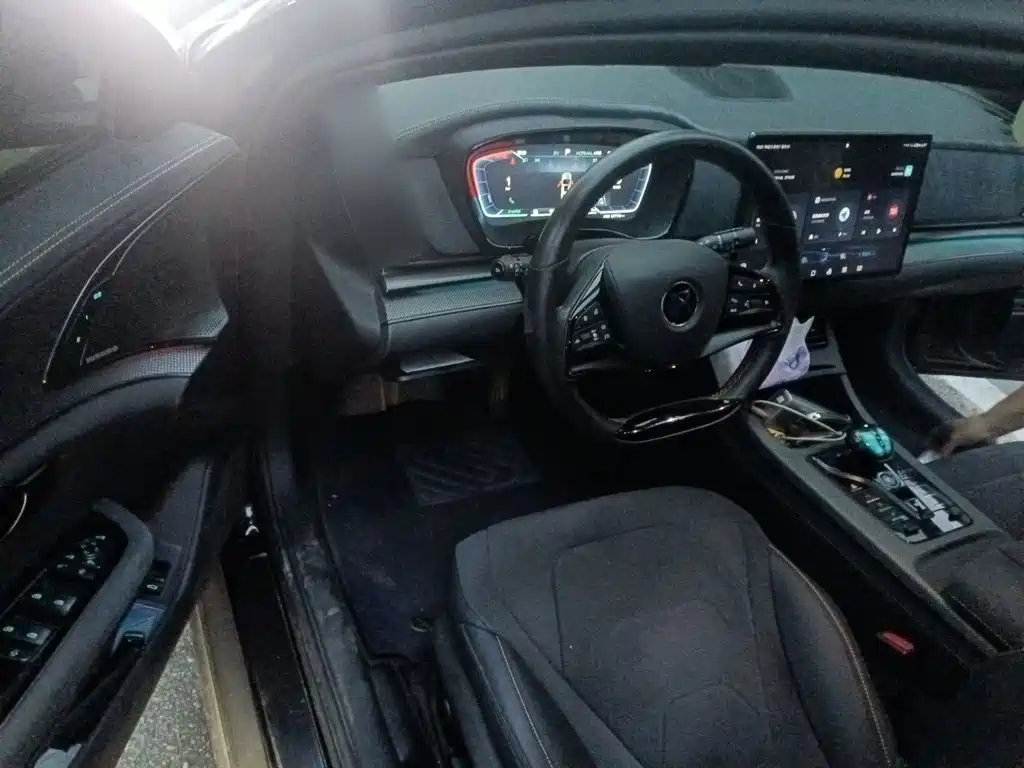 BYD Han — миниатюра 17