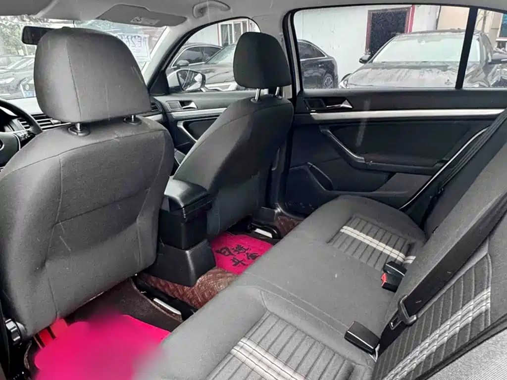 Volkswagen Lavida — миниатюра 20