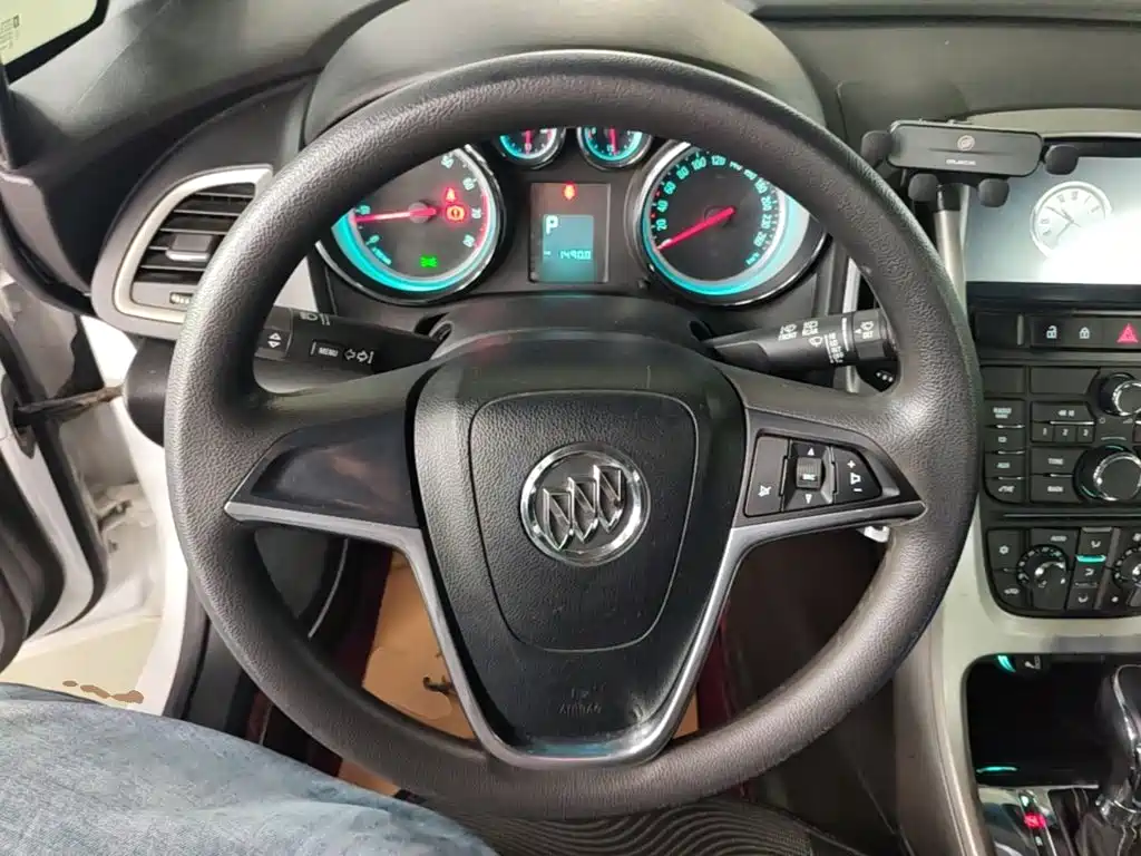 Buick Excelle — миниатюра 11