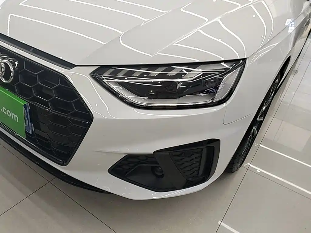 Audi A4L — миниатюра 24