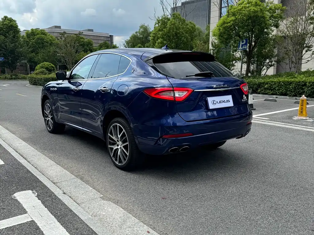 Maserati Levante — миниатюра 14