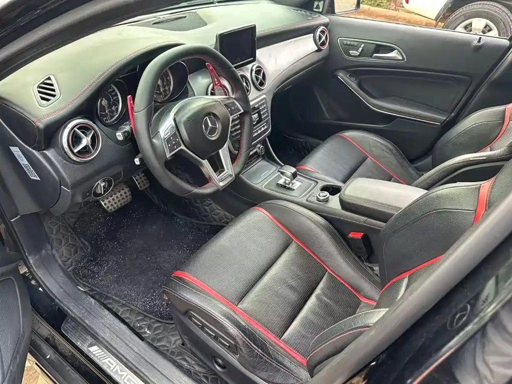 Mercedes-Benz GLA A MG 2015 AMG GLA 45 4MATIC