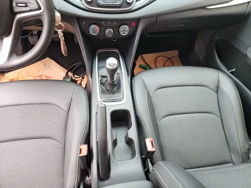 Chevrolet Cavalier — миниатюра 14