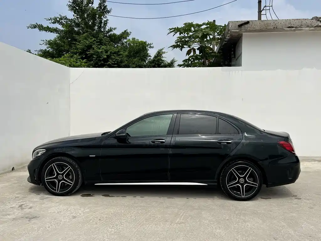 Mercedes-Benz C-Class — миниатюра 9