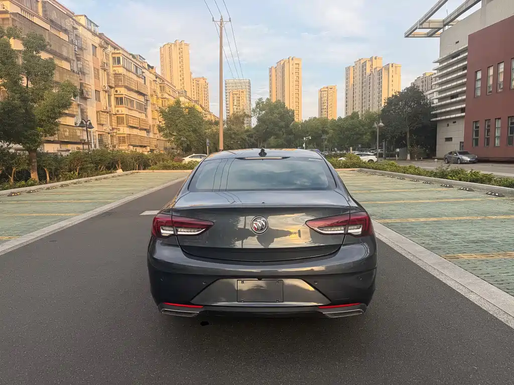 Buick Regal — миниатюра 6