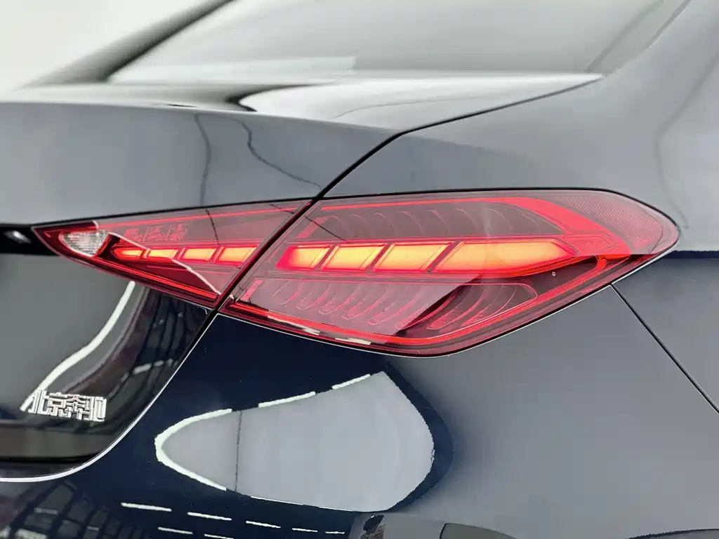Mercedes-Benz C-Class — миниатюра 9