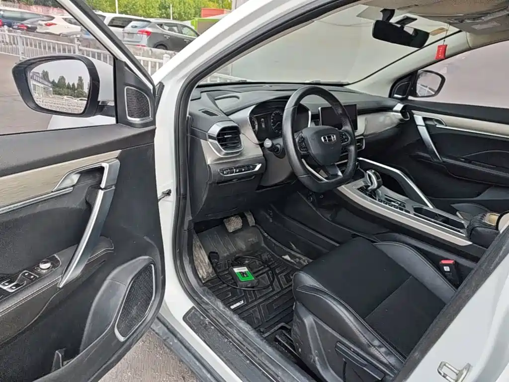 Geely Binyue — миниатюра 16
