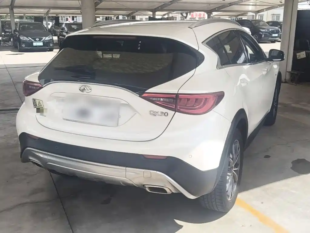 Infiniti QX30 — миниатюра 7