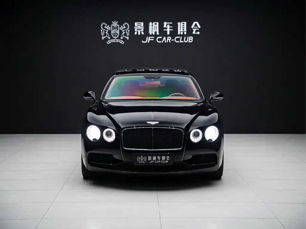 Bentley Flying Spur — миниатюра 2