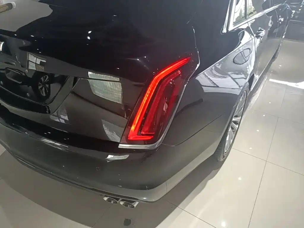 Cadillac CT6 — миниатюра 8